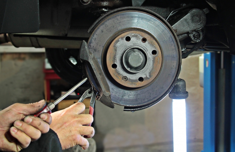 garagiste-LA LONDE LES MAURES-min_auto-repair-1954636